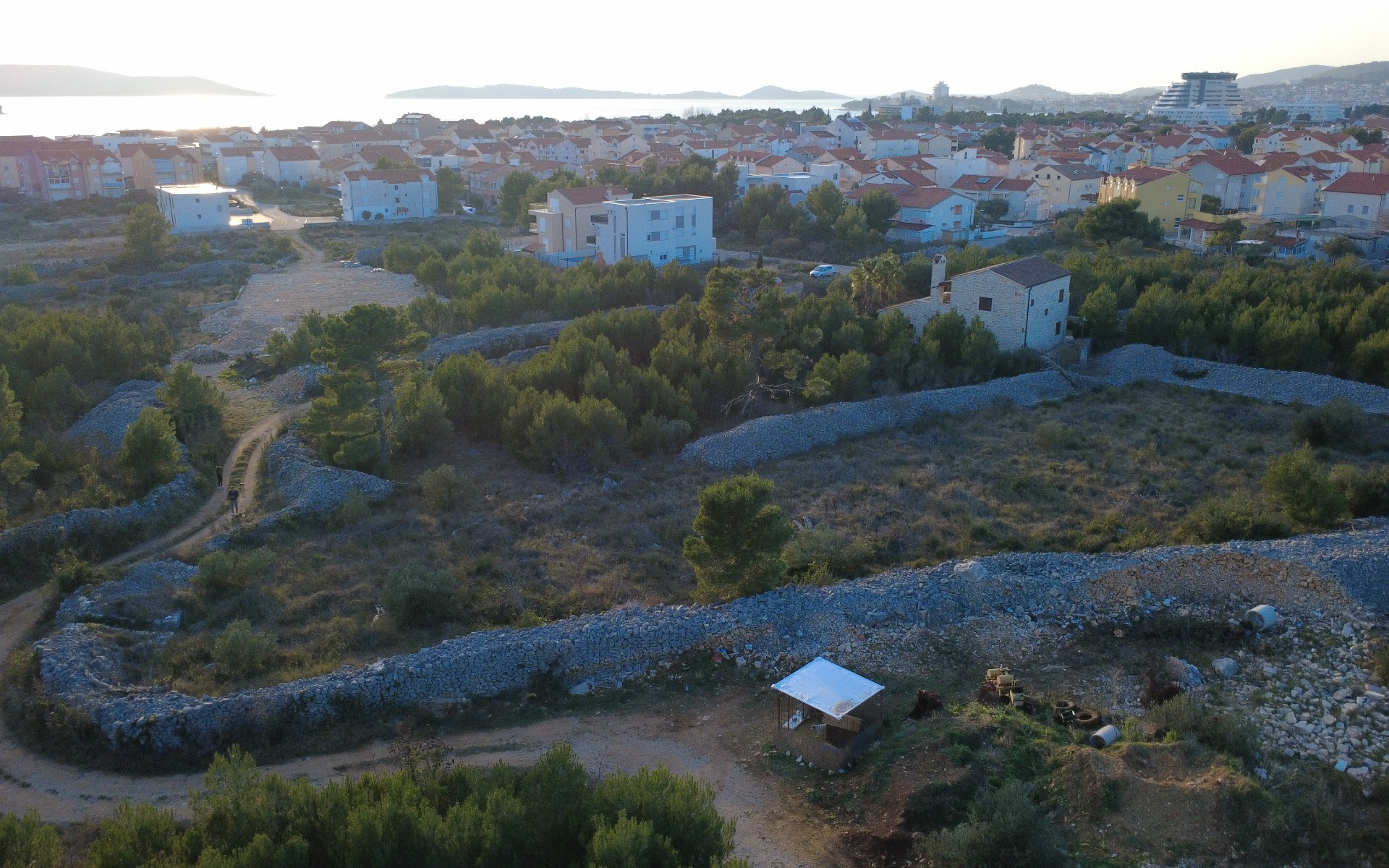 Građevinsko zemljište u blizini mora pravilnog oblika